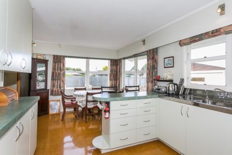 Photo of property in 8 Barnett Place, Pirimai, Napier, 4112