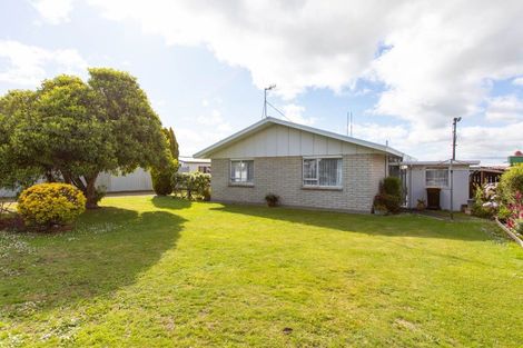 Photo of property in 2a Hunter Street, Dannevirke, 4930