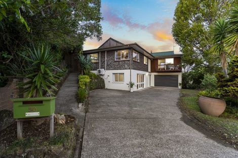 Photo of property in 50 Hadfield Street, Beach Haven, Auckland, 0626