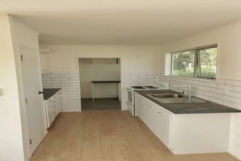 Photo of property in 2/84a Captain Scott Road, Glen Eden, Auckland, 0602