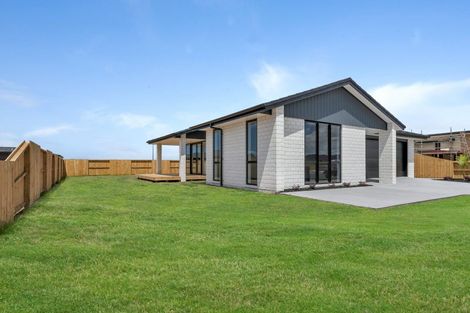 Photo of property in 3 Taurangawaka Road, One Tree Point, 0118