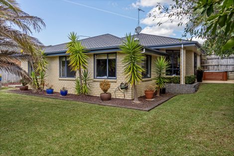 Photo of property in 98 Greenhithe Road, Greenhithe, Auckland, 0632