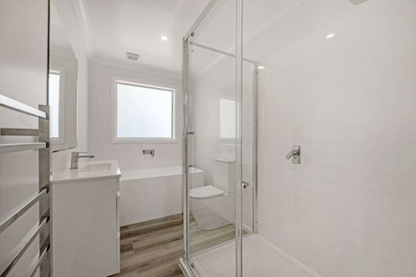 Photo of property in 109 Black Rock Road, Newlands, Wellington, 6037