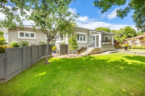 Photo of property in 30 Gloucester Street, Silverstream, Upper Hutt, 5019