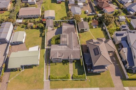 Photo of property in 65 Robinson Road, Whitianga, 3510