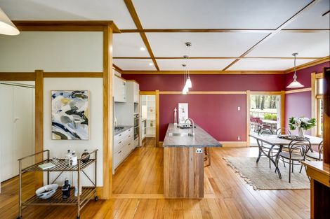 Photo of property in 137 Swamp Road, Fernhill, Napier, 4183