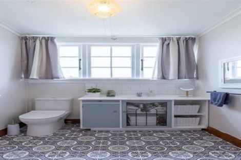 Photo of property in 17 Rhodes Street, Waimate, 7924