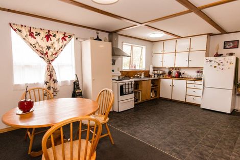 Photo of property in 6 Ballance Street, Raetihi, 4632