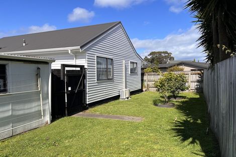 Photo of property in 79a Eatwell Avenue, Paraparaumu Beach, Paraparaumu, 5032