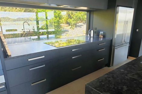 Photo of property in 90 Harbour View Road, Coromandel, 3581