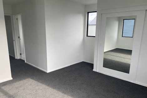 Photo of property in 32 Oakford Close, Riccarton, Christchurch, 8011