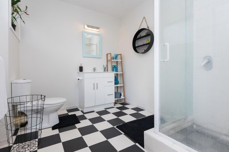 Photo of property in 11a Fenton Terrace, Cockle Bay, Auckland, 2014