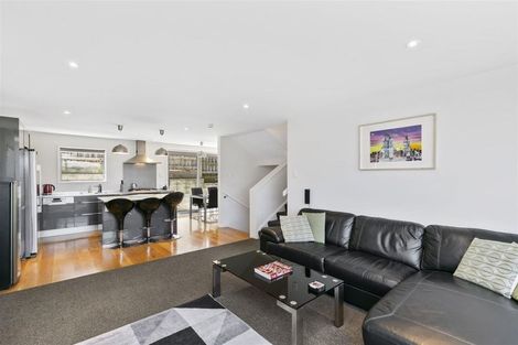 Photo of property in 19a Omar Street, Khandallah, Wellington, 6035