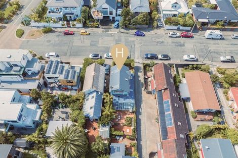 Photo of property in 4 Stoke Street, Sumner, Christchurch, 8081