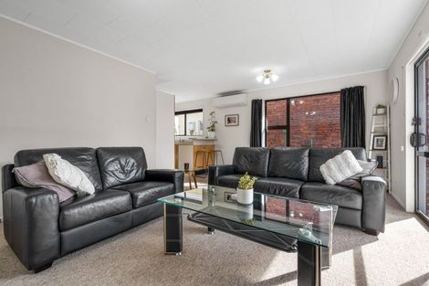 Photo of property in 2/5 Eskvale Street, Saint Kilda, Dunedin, 9012