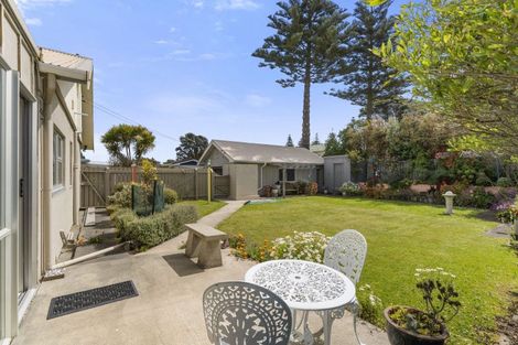 Photo of property in 67 Moana Street, Otaki Beach, Otaki, 5512