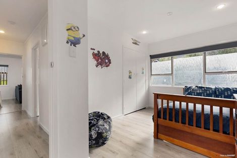 Photo of property in 1/3 Holt Avenue, Torbay, Auckland, 0630