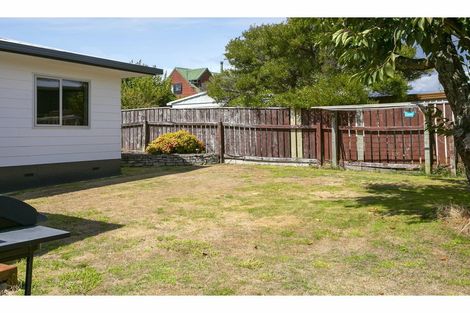 Photo of property in 35 Otupai Street, Two Mile Bay, Taupo, 3330