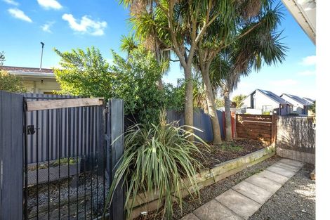 Photo of property in 20 Rutherford Street, Woolston, Christchurch, 8023
