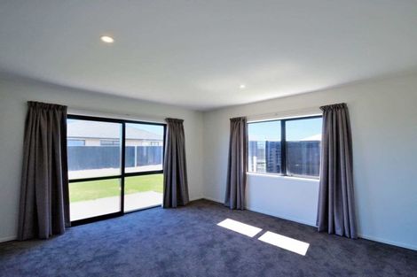 Photo of property in 32 Wallingford Crescent, Rolleston, 7615