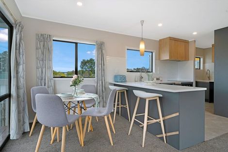 Photo of property in 1/40c West Coast Road, Glen Eden, Auckland, 0602
