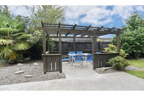 Photo of property in 23 Papaumu Green, Parklands, Christchurch, 8083
