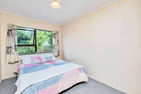 Photo of property in 2/2 Oreil Avenue, West Harbour, Auckland, 0618
