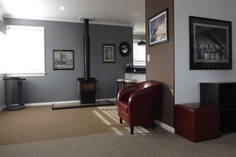 Photo of property in 44 Mako Mako Road, Levin, 5510