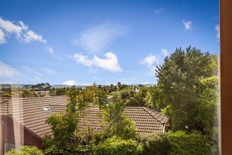 Photo of property in 1/12 Ballini Rise, West Harbour, Auckland, 0618