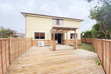 Photo of property in 21 Greenbough Lane, Greenhithe, Auckland, 0632