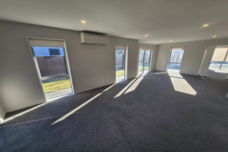 Photo of property in 10 Davaar Crescent, Broomfield, Christchurch, 8042