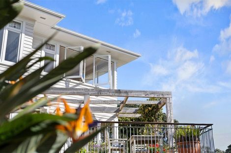 Photo of property in 76 St Michaels Avenue, Point Chevalier, Auckland, 1022