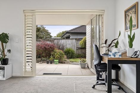 Photo of property in 7 Norfolk Drive, Cambridge, 3434