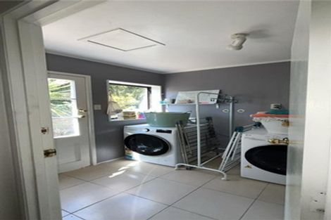 Photo of property in 1/11 Weetman Drive, Browns Bay, Auckland, 0630