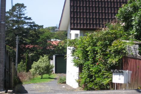 Photo of property in 4/137a Rangatira Road, Beach Haven, Auckland, 0626