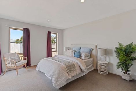 Photo of property in 51 Rolleston Drive, Rolleston, 7614