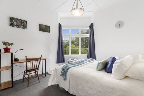 Photo of property in 80 Glenmore Street, Northland, Wellington, 6012
