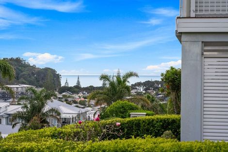 Photo of property in 1 Ocean View Terrace, Orewa, 0931