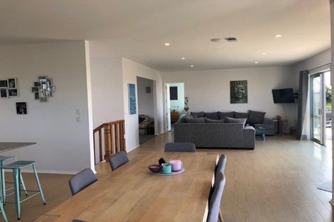 Photo of property in 2 Bermuda Drive, Hornby, Christchurch, 8042