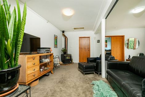 Photo of property in 43 Rock Isle Road, Torbay, Auckland, 0630