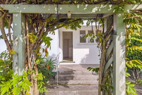 Photo of property in 18 Hannan Street, Levin, 5510