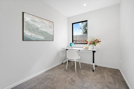 Photo of property in 11/20 Seabrook Avenue, New Lynn, Auckland, 0600