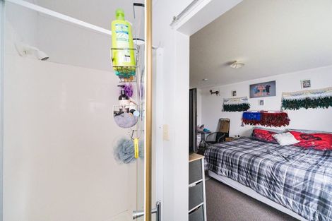 Photo of property in 32 Cambridge Street, Milson, Palmerston North, 4414