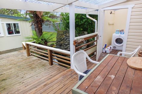 Photo of property in 10 Churchill Crescent, Foxton, 4814