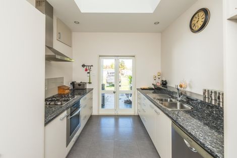 Photo of property in 4 Bute Place, Aramoho, Whanganui, 4500