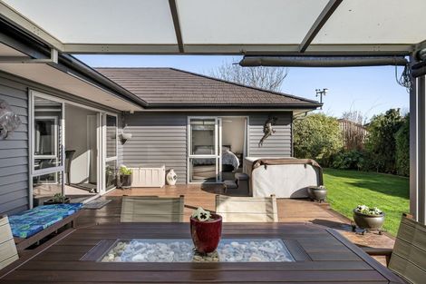 Photo of property in 320 Pages Road, Wainoni, Christchurch, 8061