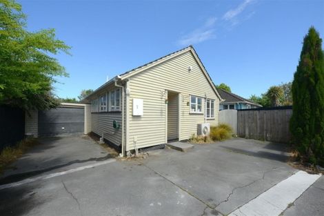 Photo of property in 2/7 Wilmot Street, Northcote, Christchurch, 8052