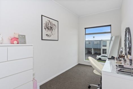 Photo of property in 31 Reynolds Place, Papamoa Beach, Papamoa, 3118