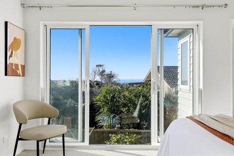 Photo of property in 152a Weatherly Road, Torbay, Auckland, 0630