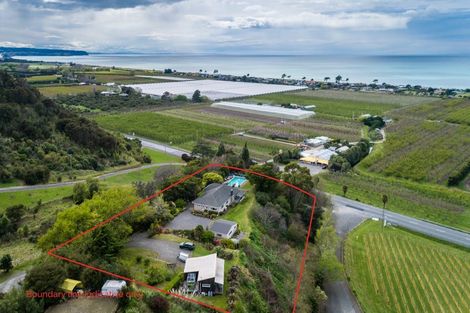 Photo of property in 755 Main North Road, Bay View, Napier, 4182